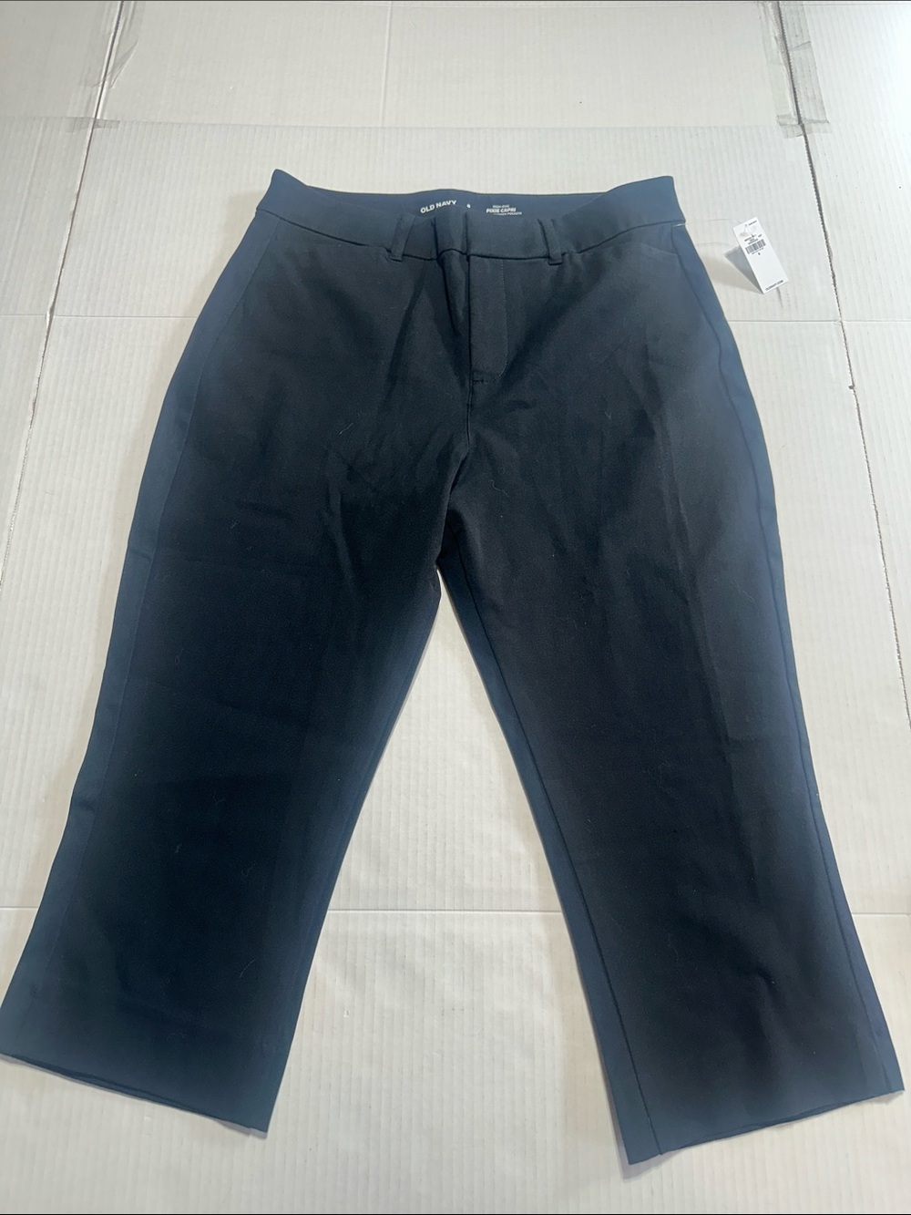NWT Old Navy black pixie Capri high rise secret smooth pockets with belt loops